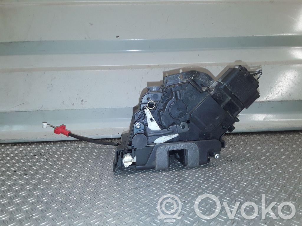 Ford Mondeo MK IV Rear door lock 