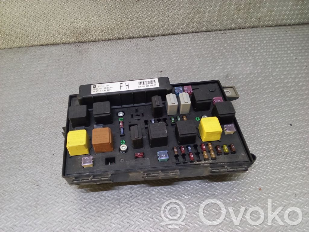 Opel Astra H Sulakemoduuli 