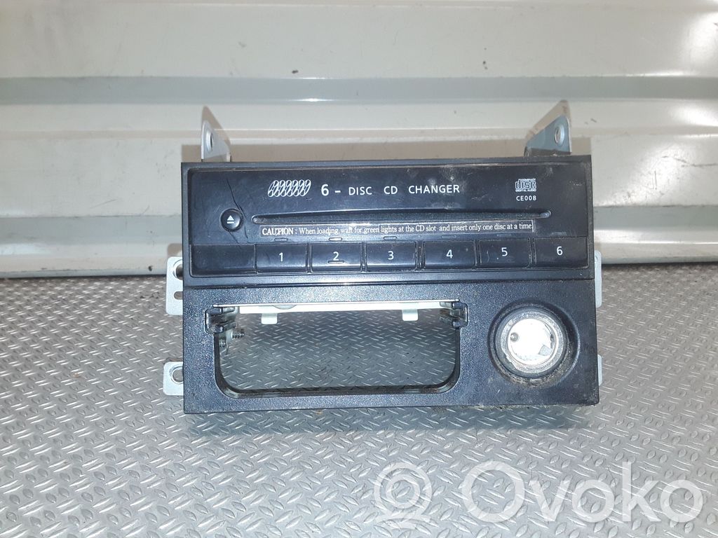 Nissan X-Trail T30 Zmieniarka płyt CD/DVD 