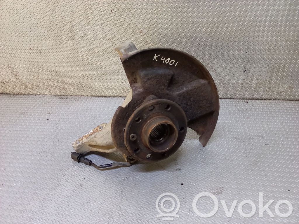 Front wheel hub spindle knuckle