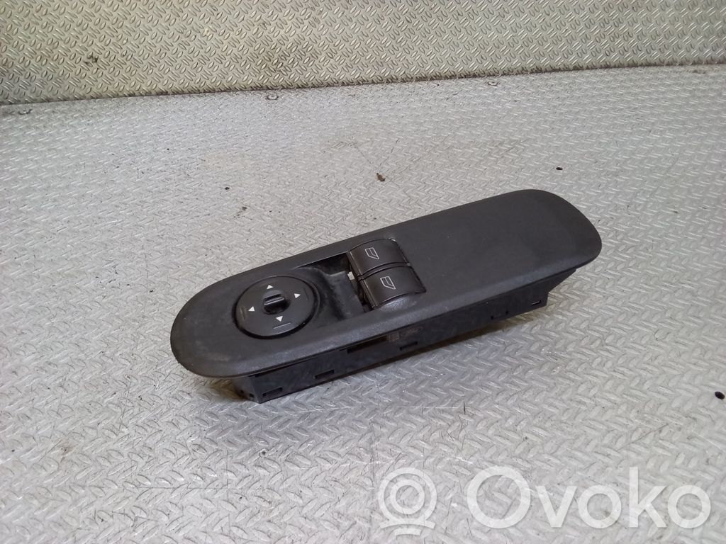 Ford Galaxy Electric window control switch 