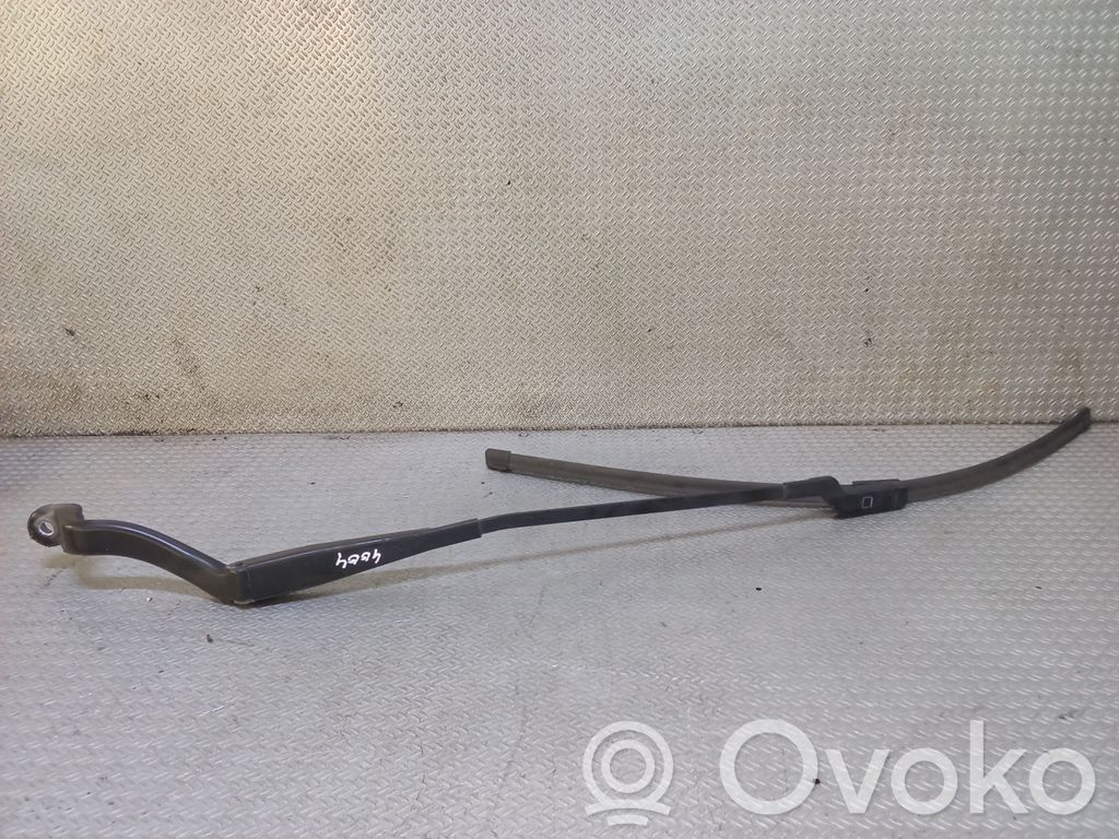 Front wiper blade arm   6M2117526AB