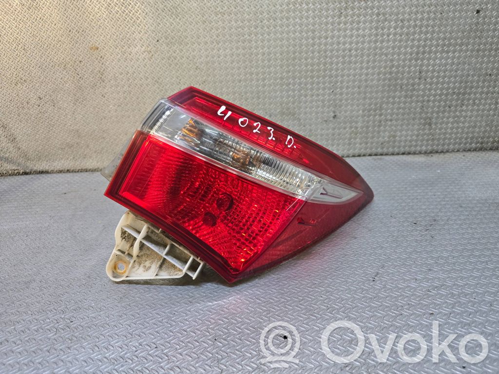 Toyota Corolla E160 E170 Rear/tail lights 