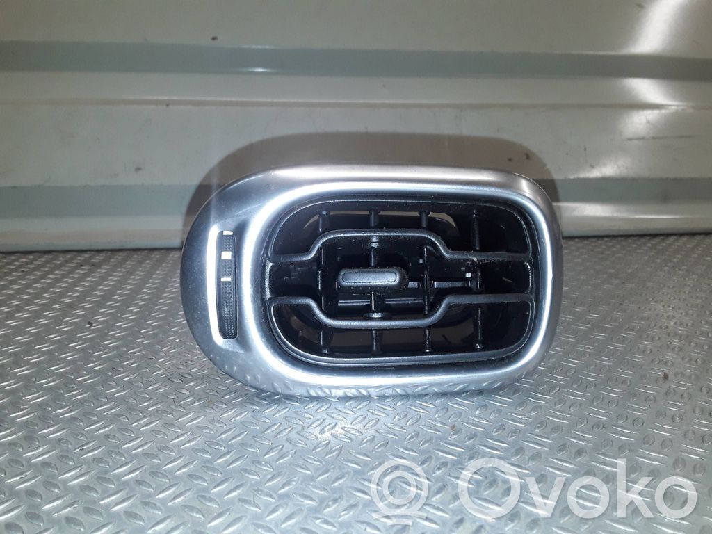 Citroen C3 Picasso Rejilla de ventilación central del panel 
