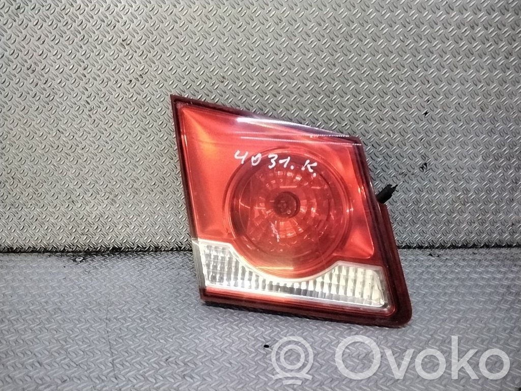 Tailgate rear/tail lights