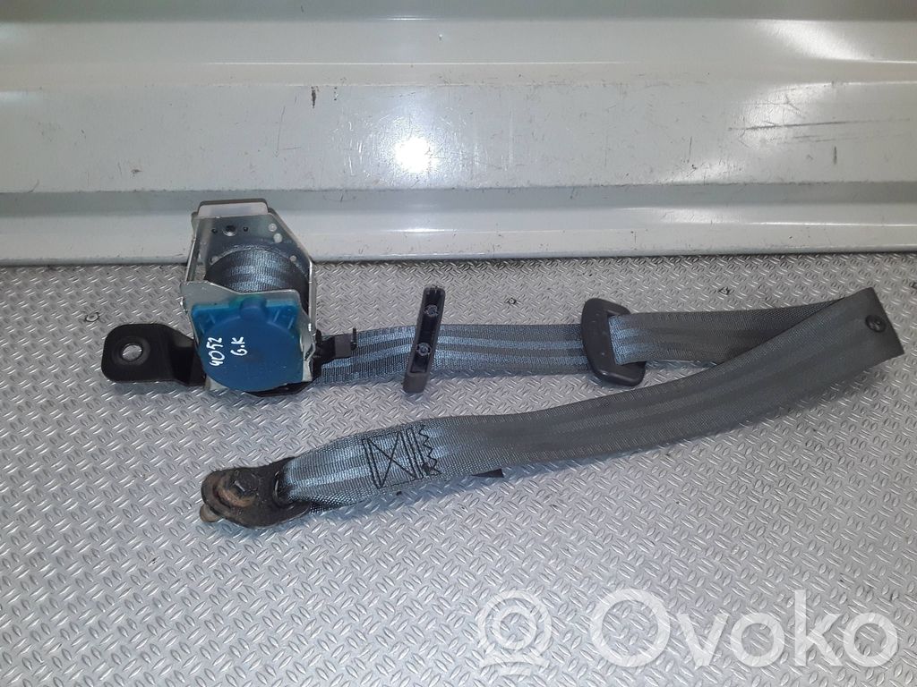 Hyundai i30 Cinturón trasero 
