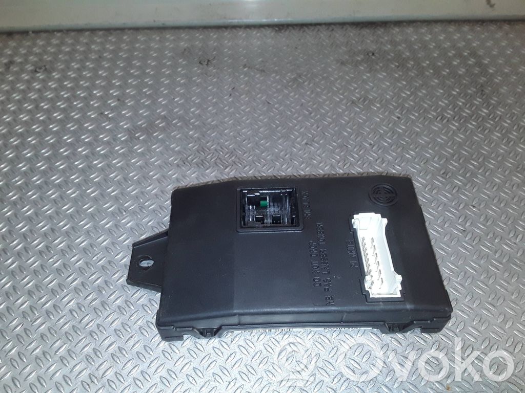 Comfort/convenience module   8201013757,U118522007,5WK48886A