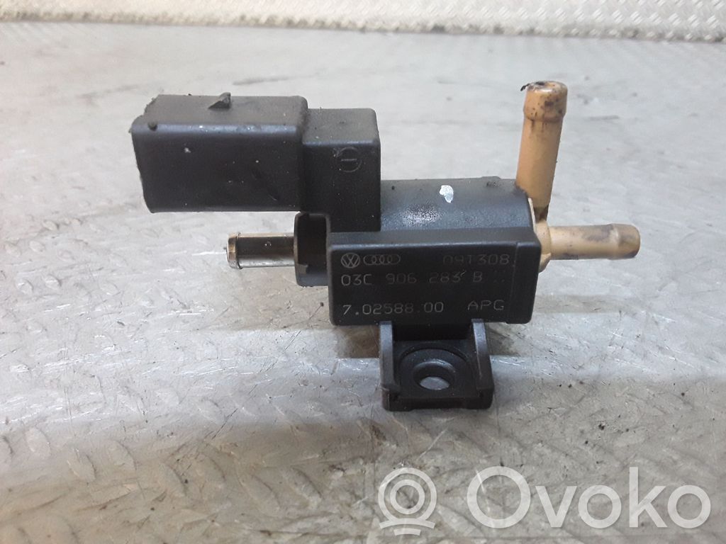 Volkswagen Tiguan Turbo solenoid valve 