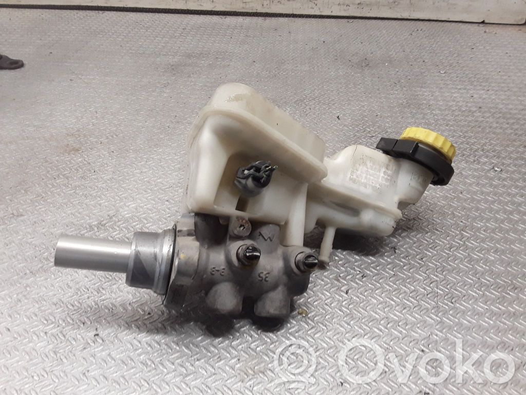 Dodge Caliber Master brake cylinder 