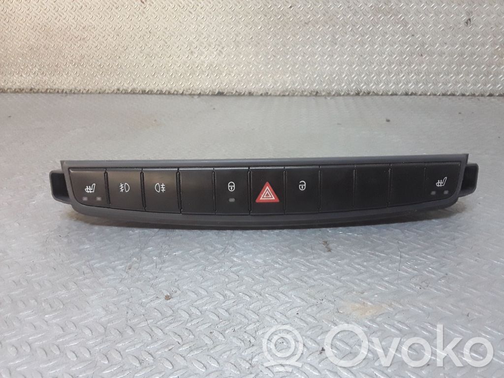 Smart ForFour I Hazard light switch 