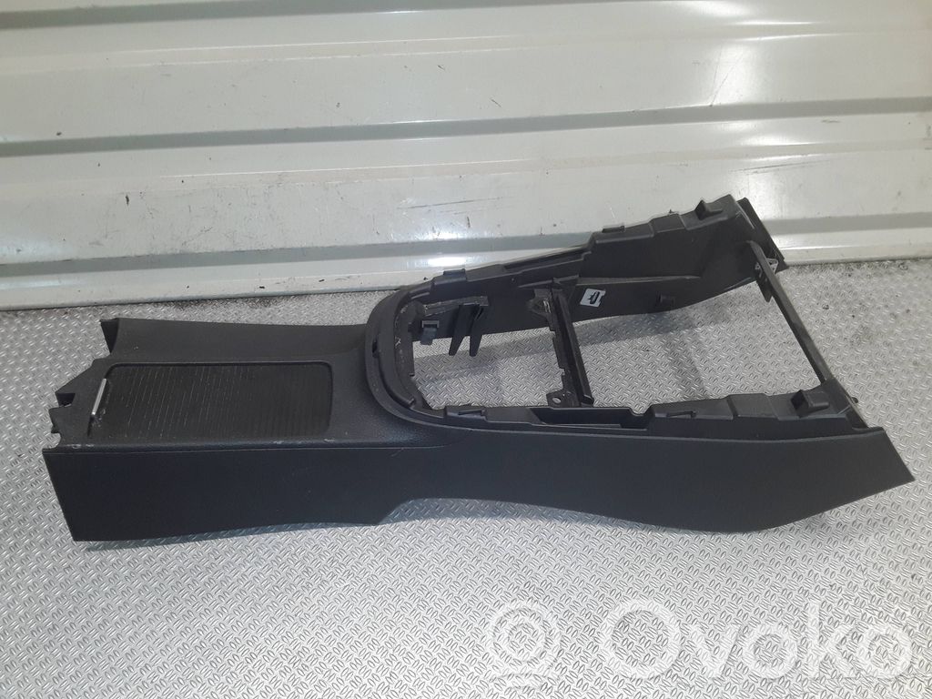 Volkswagen Golf VI Centrālā konsole 