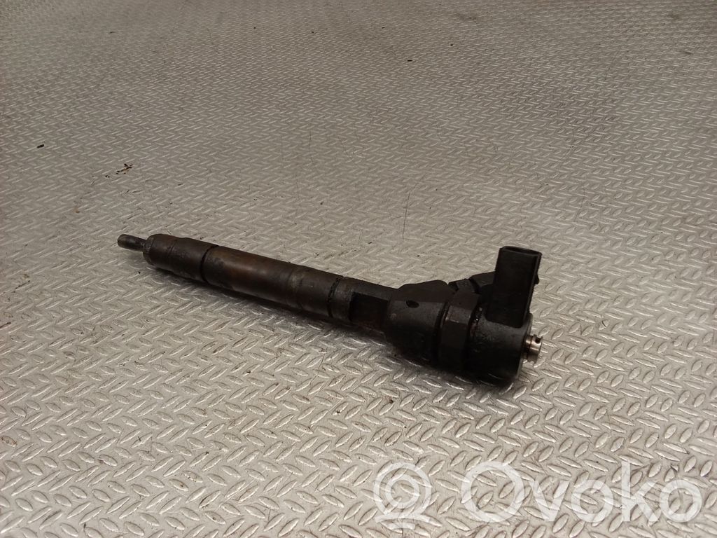 Mercedes-Benz E W211 Wtryskiwacz paliwa 