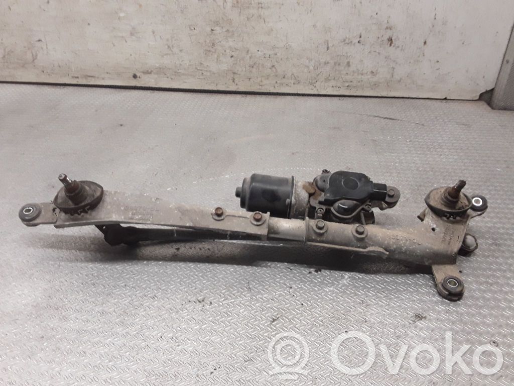 Subaru Legacy Etupyyhkimen vivusto ja moottori 