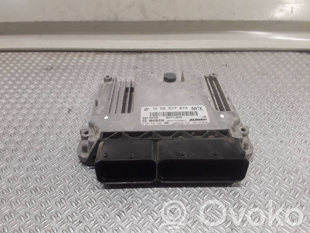 Moottorin ohjainlaite/moduuli   55575350,0281017452,55577674