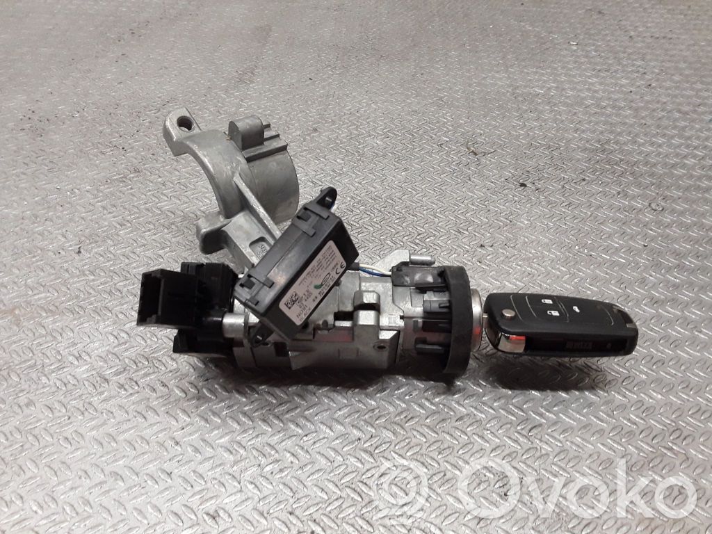 Užvedimo spynelė   13502301