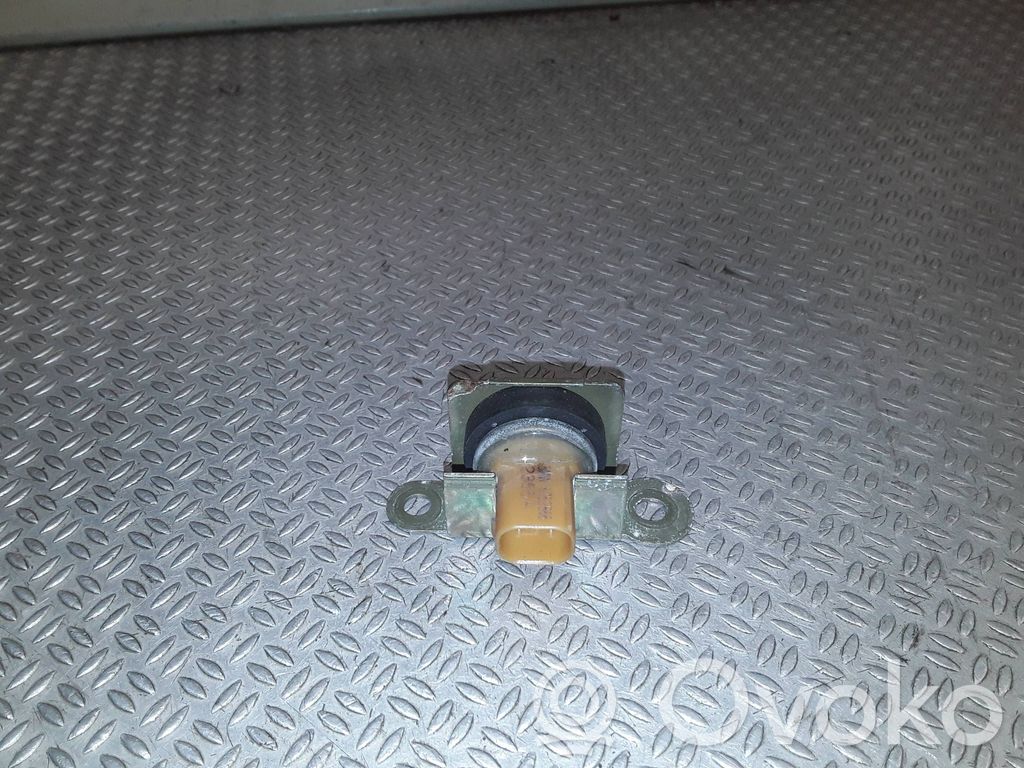 BMW 7 E65 E66 Acceleration sensor 