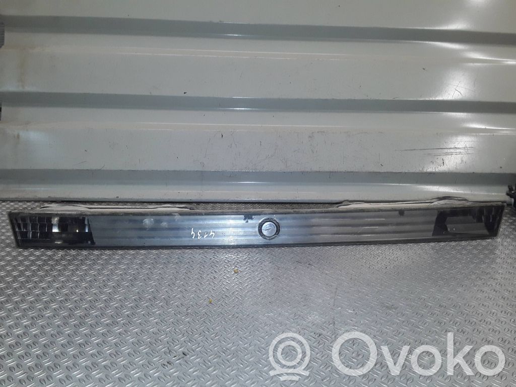BMW 7 E65 E66 Trunk door license plate light bar 