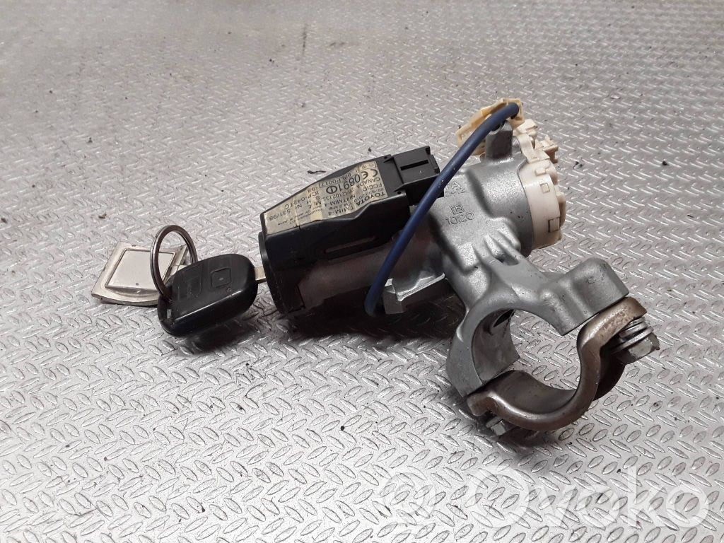 Toyota Corolla E120 E130 Ignition lock 