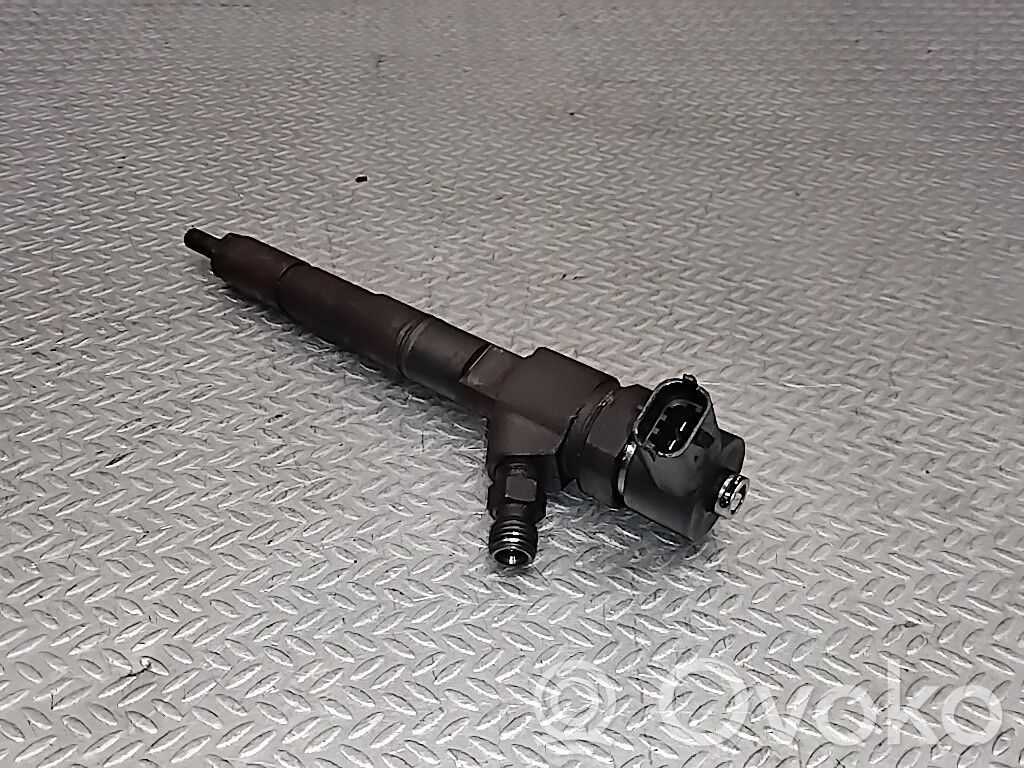 Injecteur de carburant   0445110327