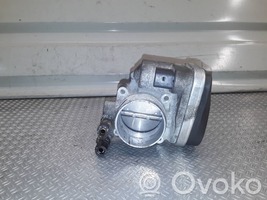 Volkswagen PASSAT B6 Zawór przepustnicy 