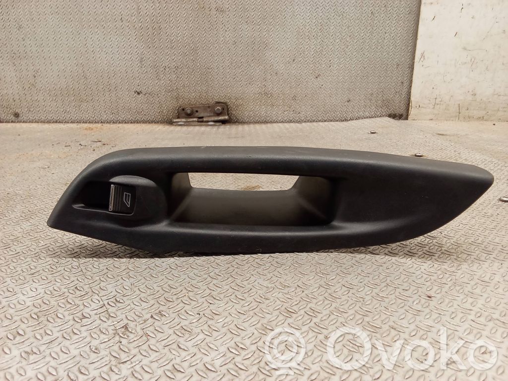 Ford Focus Electric window control switch 