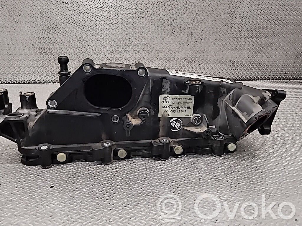 Audi A8 S8 D3 4E Intake manifold 