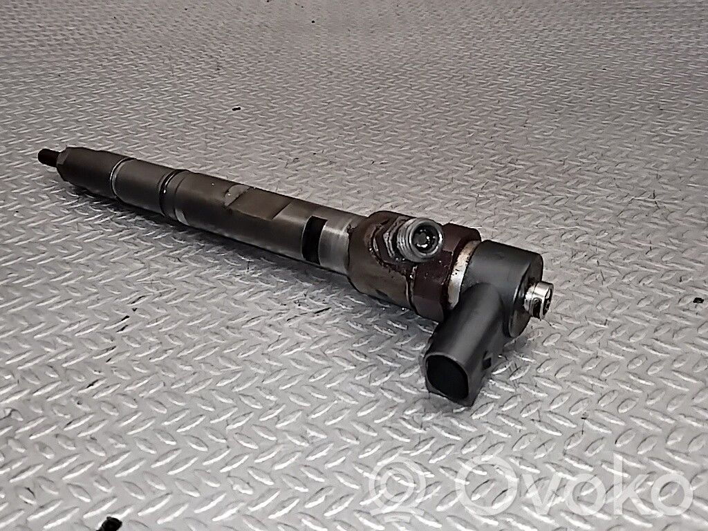 Injecteur de carburant   057130277M,0445110158
