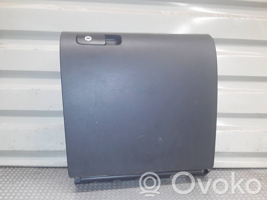Handschuhfach   5M1857097K