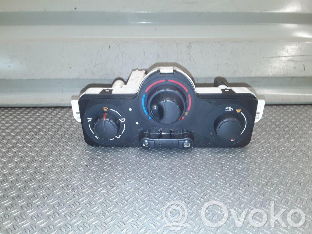 Renault Modus Climate control unit 