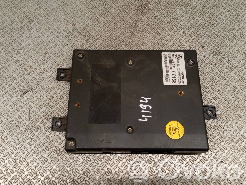 Volkswagen PASSAT B6 Bluetooth control unit module 