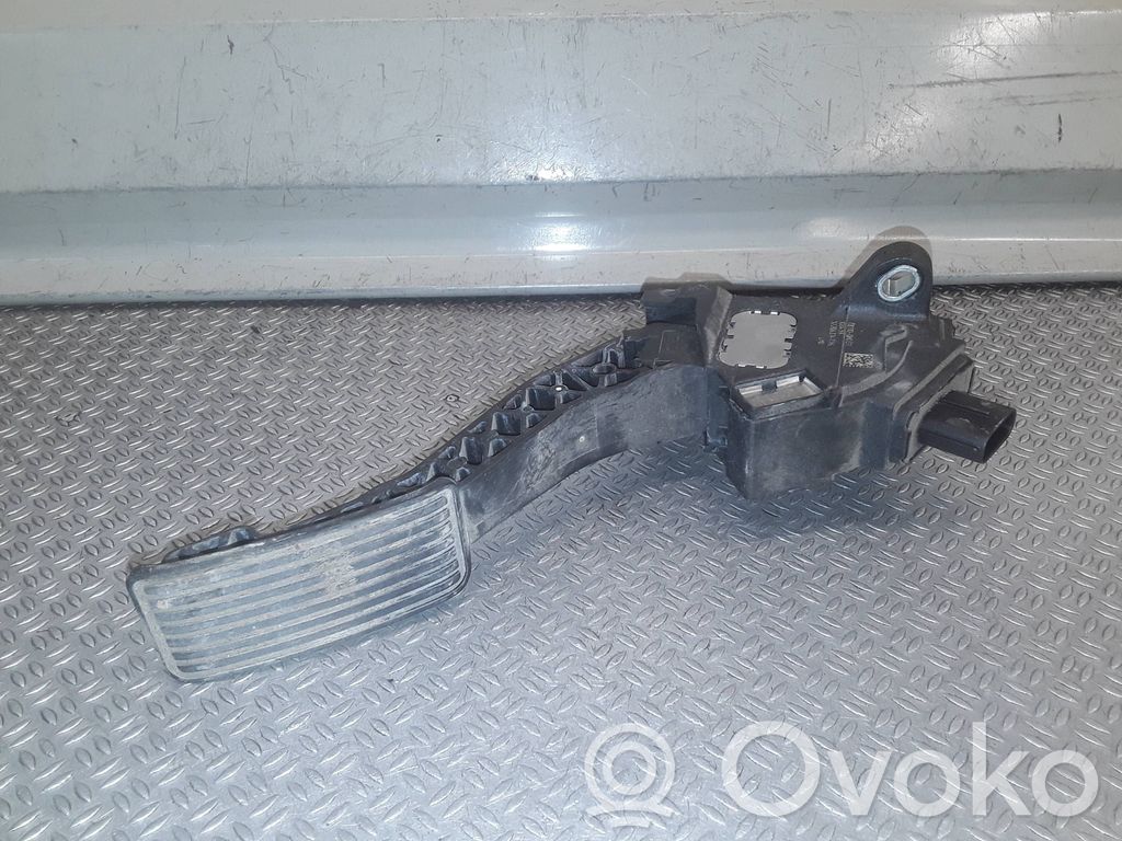 Toyota Aygo AB10 Accelerator throttle pedal 