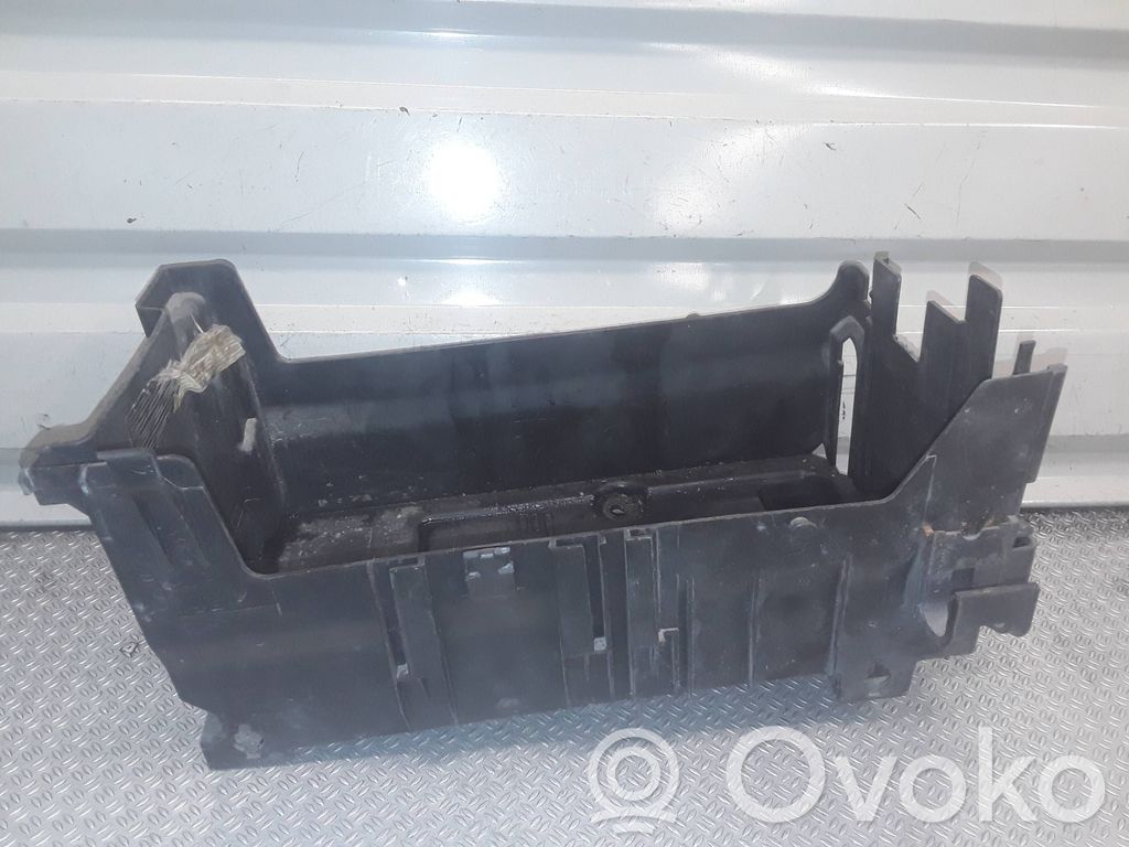 Opel Insignia A Support boîte de batterie 