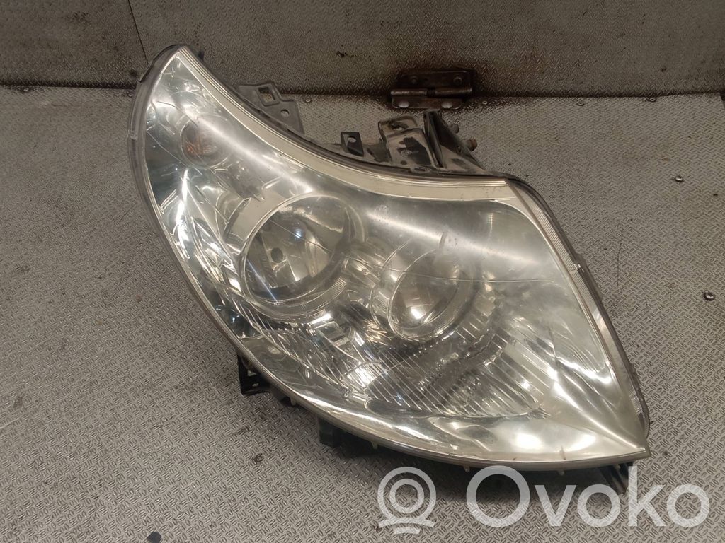 Lampa przednia