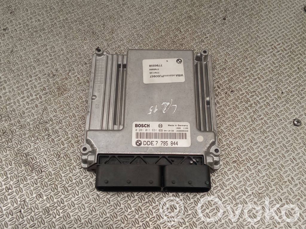 BMW 1 E81 E87 Engine control unit/module 