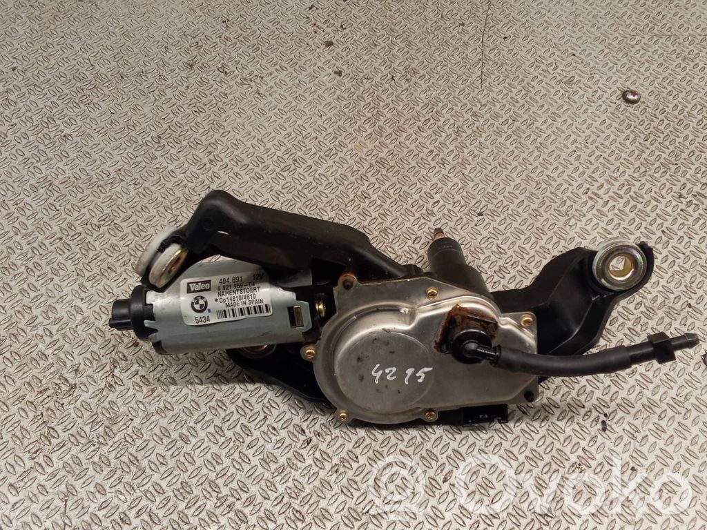 Rear window wiper motor   6921959