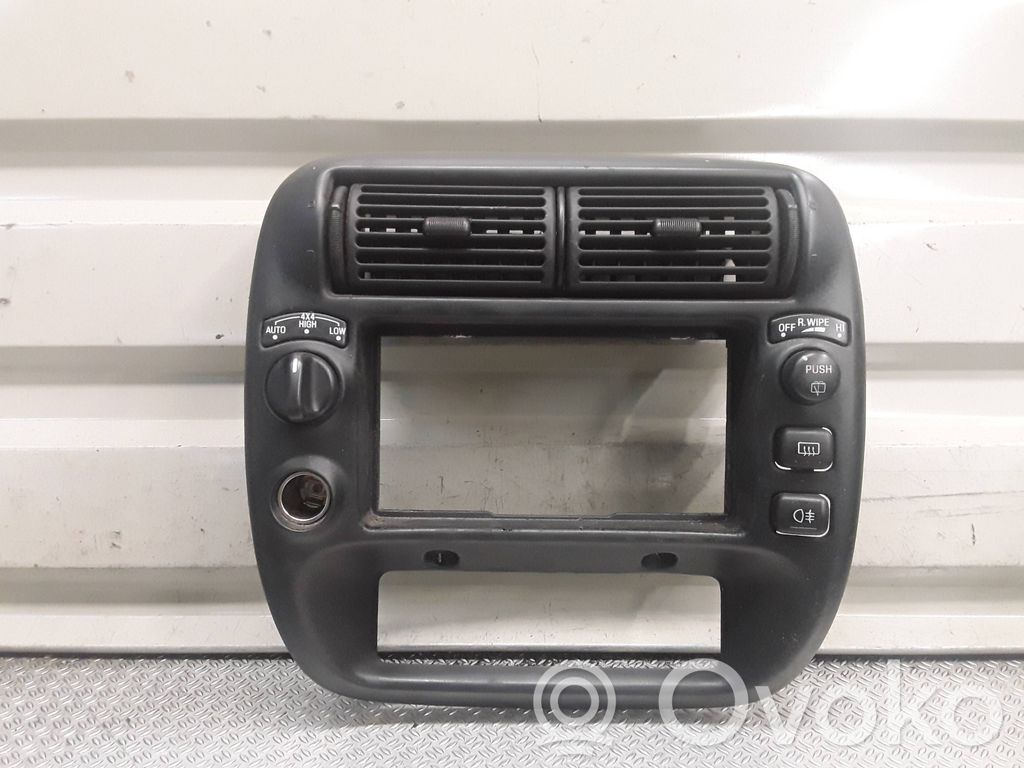 Ford Explorer Rejilla de ventilación central del panel 