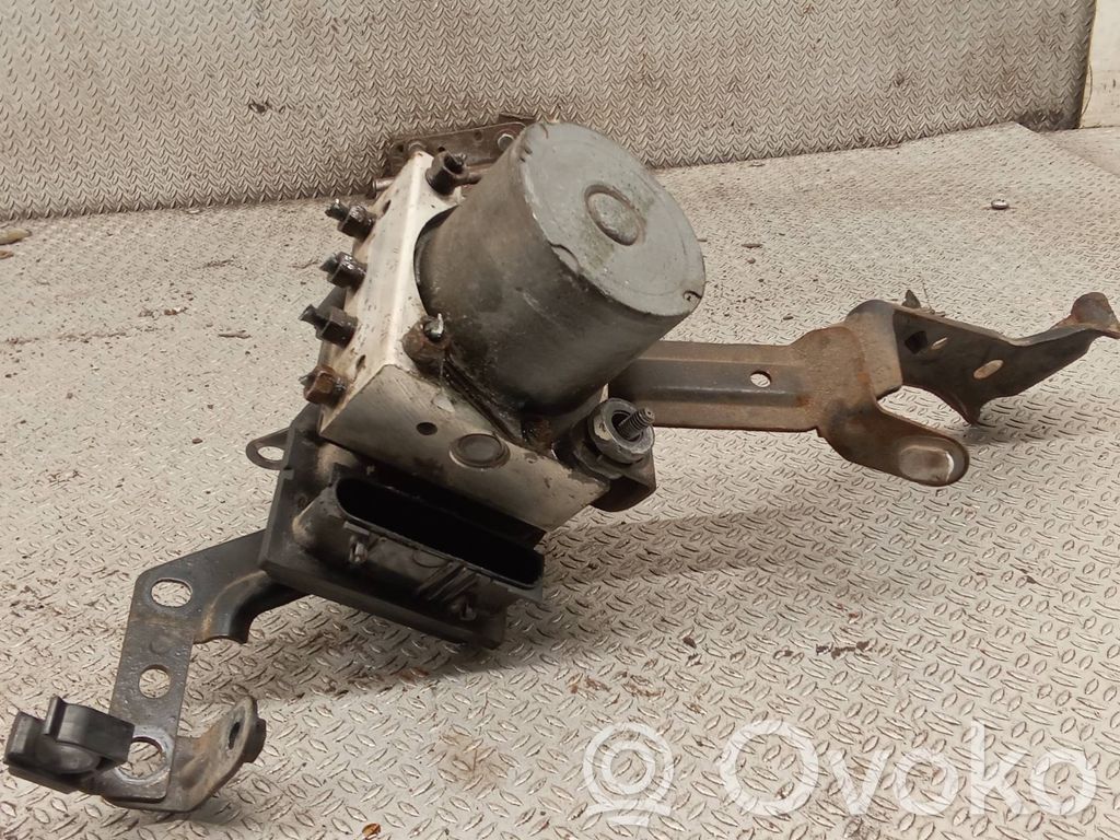 Bomba de ABS   27534AG010