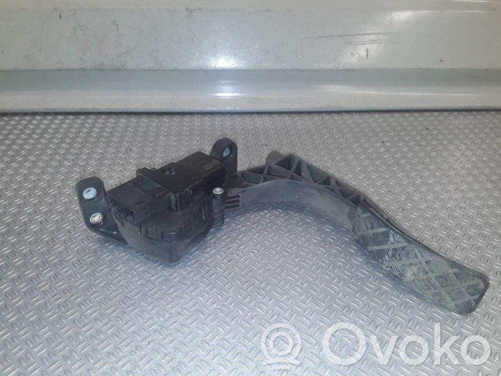 Pédale d'accélérateur   4F1721523B