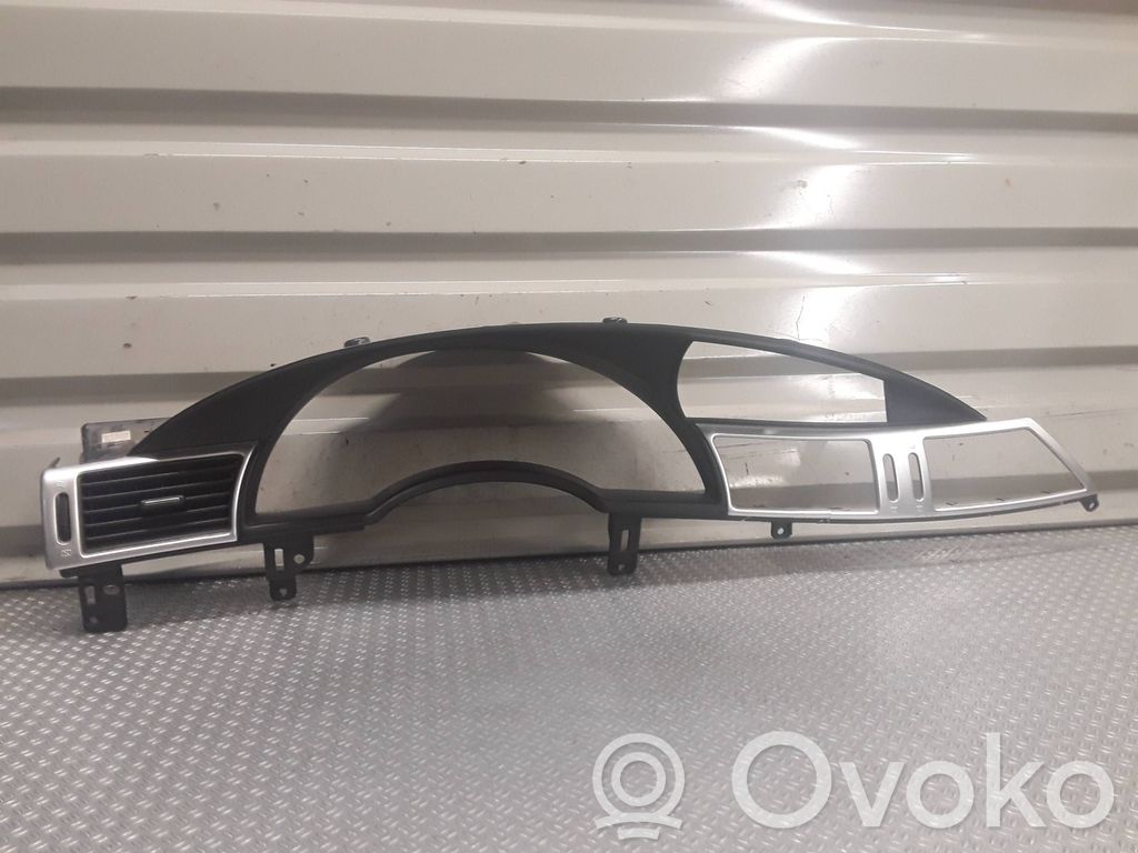 Chrysler Pacifica Moldura del panel 
