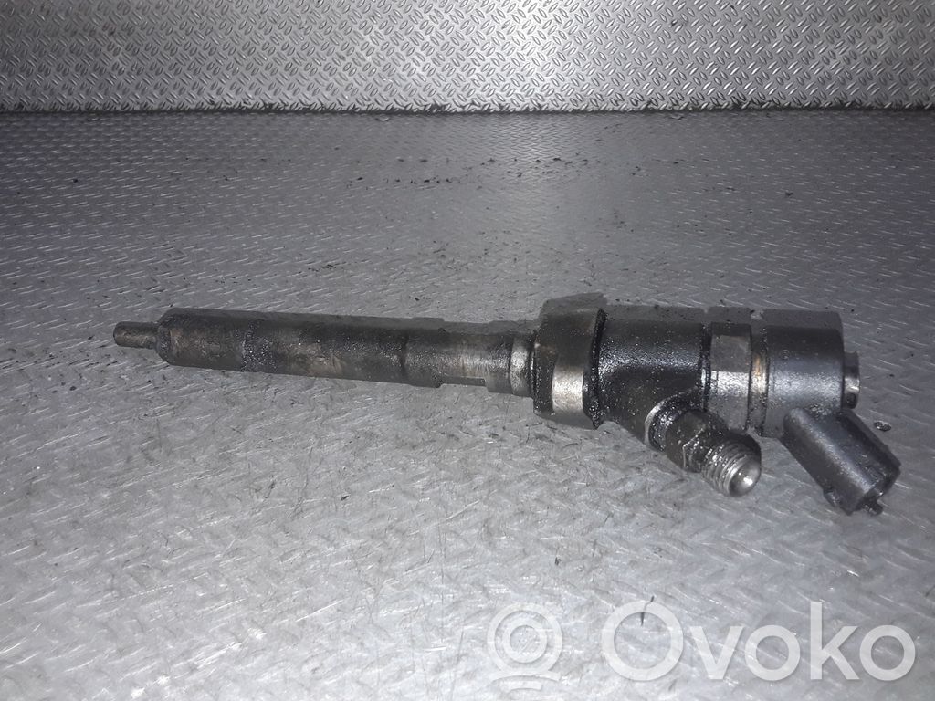 Wtryskiwacz paliwa   0445110259