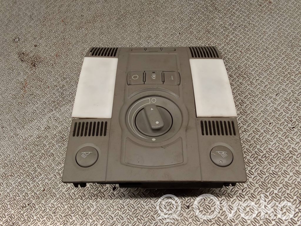 Front seat light   4E0907135A,4E0910135A,4E0947097