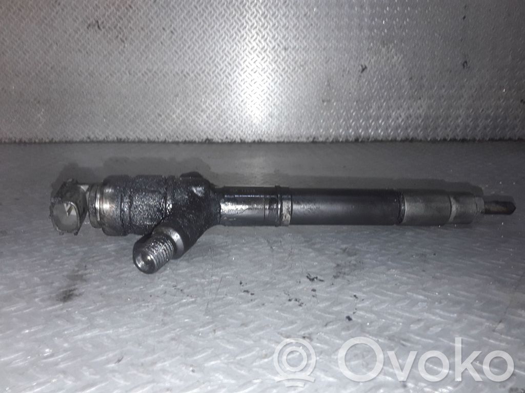 Toyota Auris 150 Inyector de combustible 