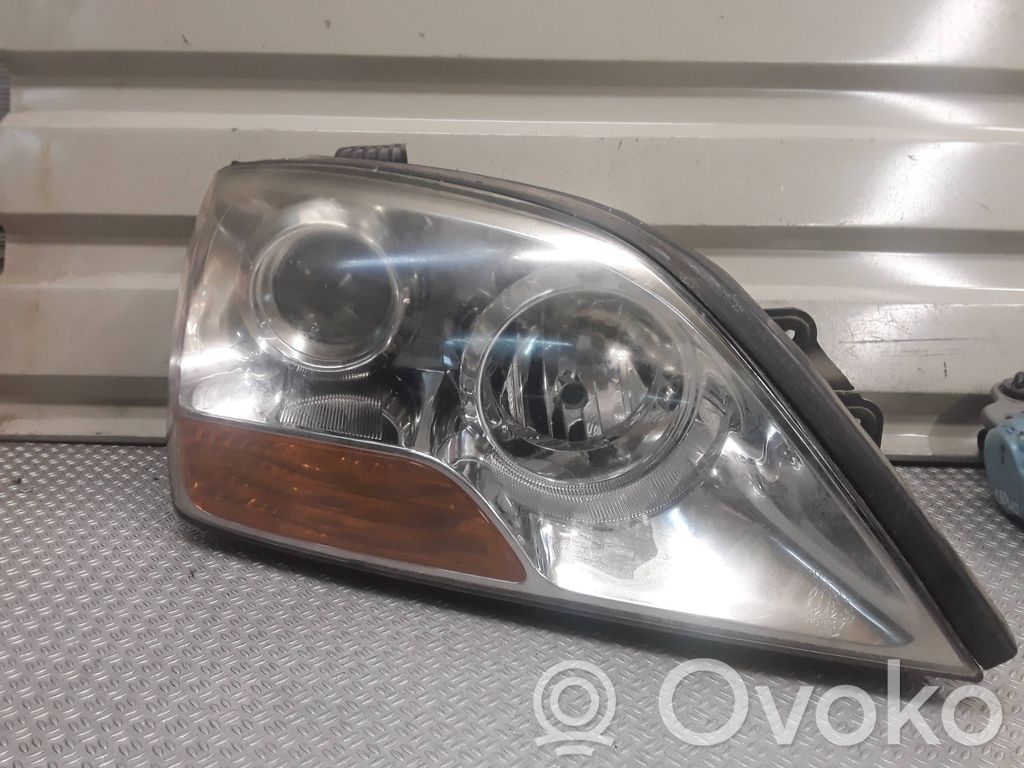 Scheinwerfer   921023E5XX