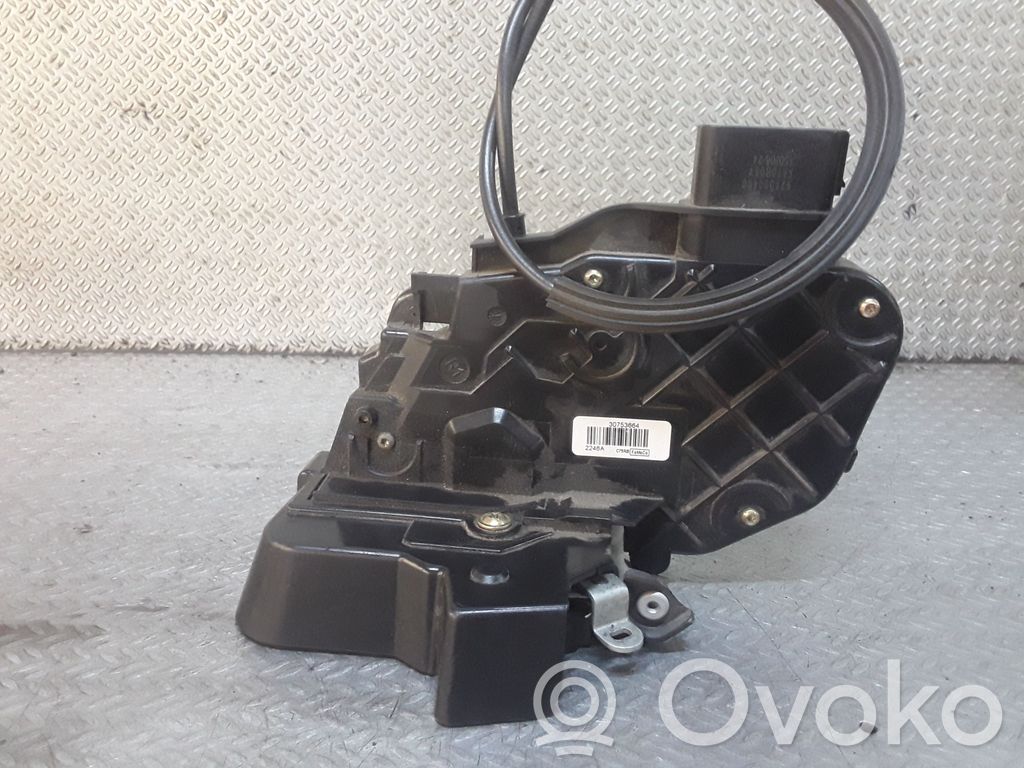 Volvo V50 Front door lock 