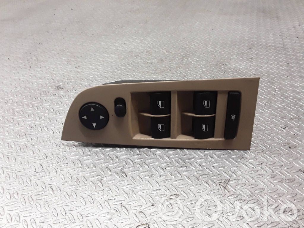 Elektrisko logu slēdzis   9155503,08W12K702