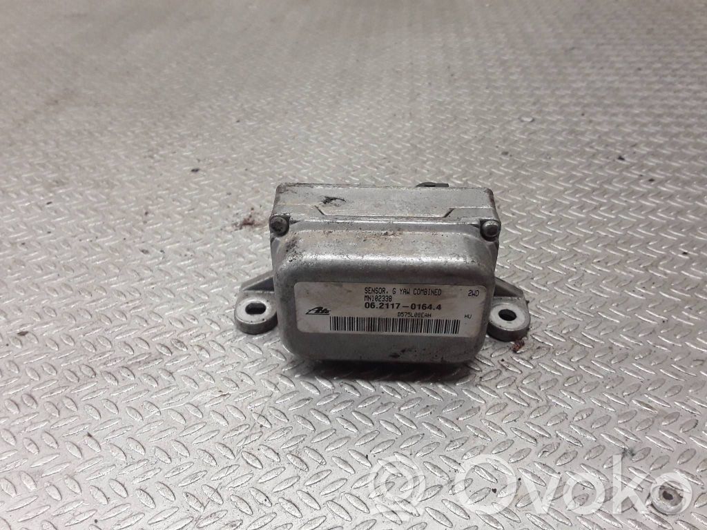 Czujnik przyspieszenia ESP   MN102338,06211701644,D57SF08EHA