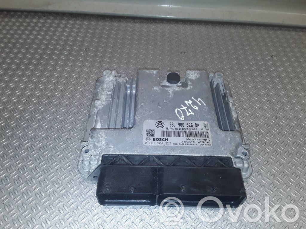 Moottorin ohjainlaite/moduuli   06J906026DA,0261S04957