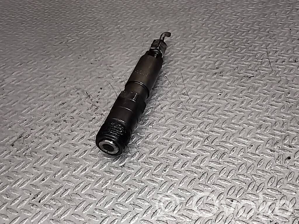 Inyector de combustible   0000100551