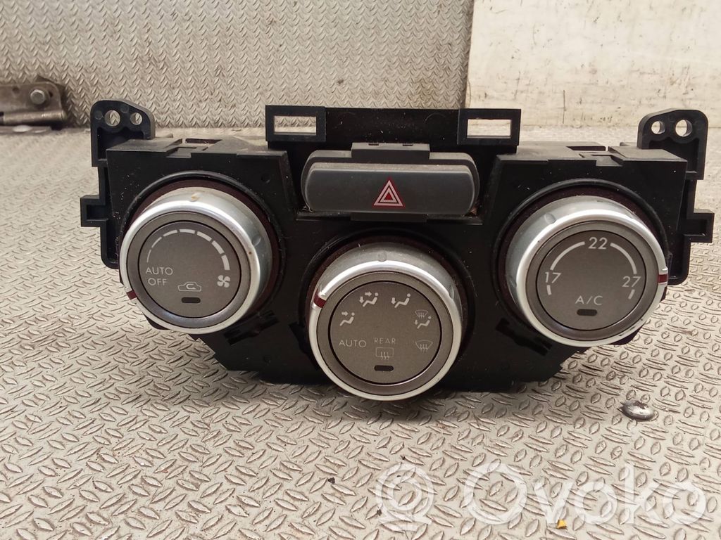 Subaru Impreza III Climate control unit 