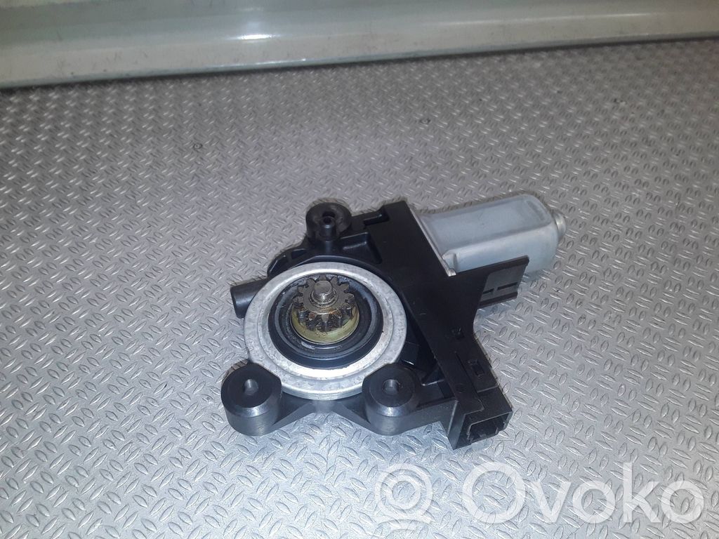 Priekšpusē loga pacēlāja motoriņš   970714101